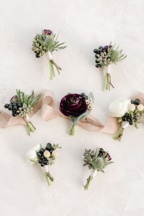 Vibrant bridal bouquet