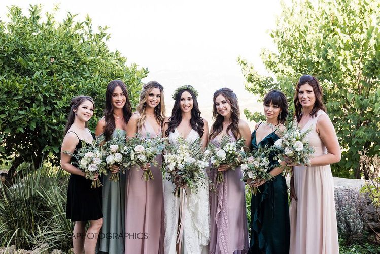 Bridesmaids with bouquets