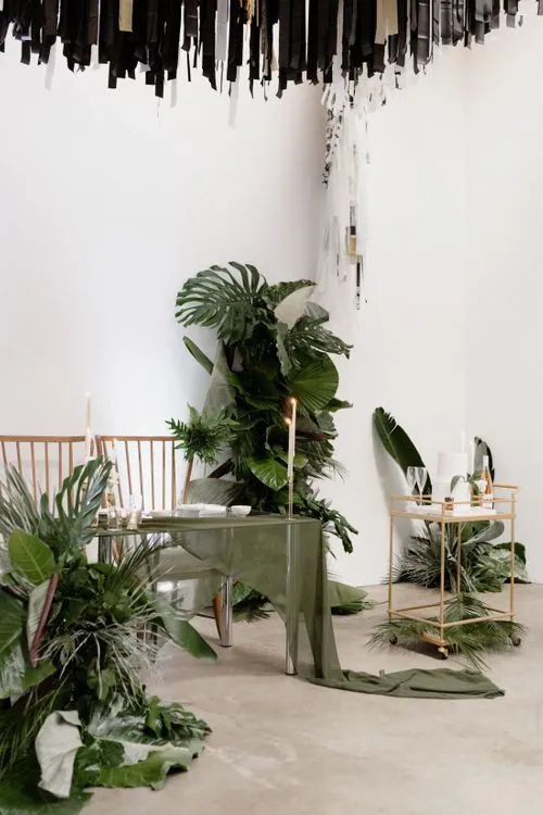 Floral design by The Little Branch