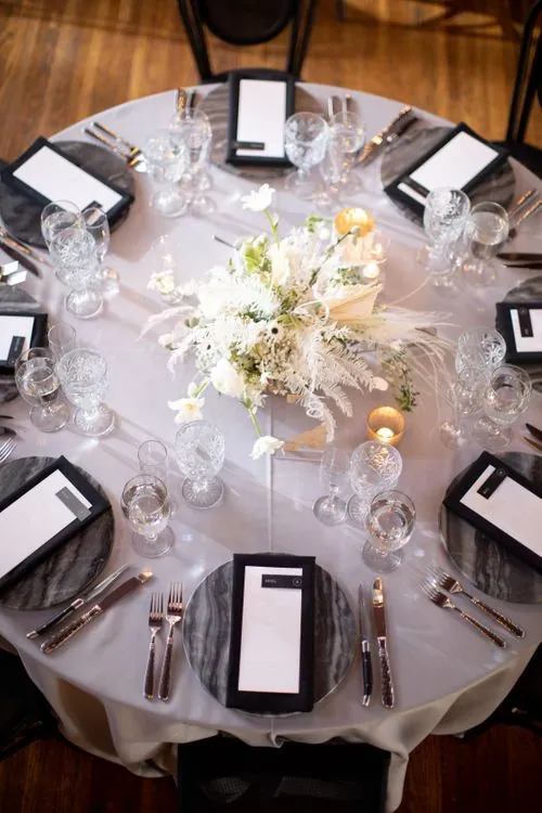 Floral design by The Little Branch